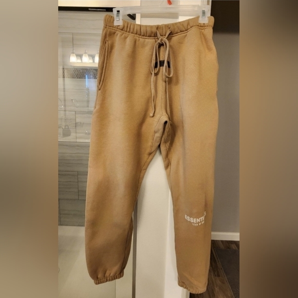 Sold - Picture 3 of 6